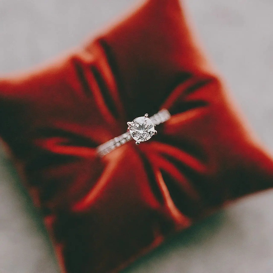 5 Tips for Choosing the Perfect Diamond Wedding Band for Him in NYC