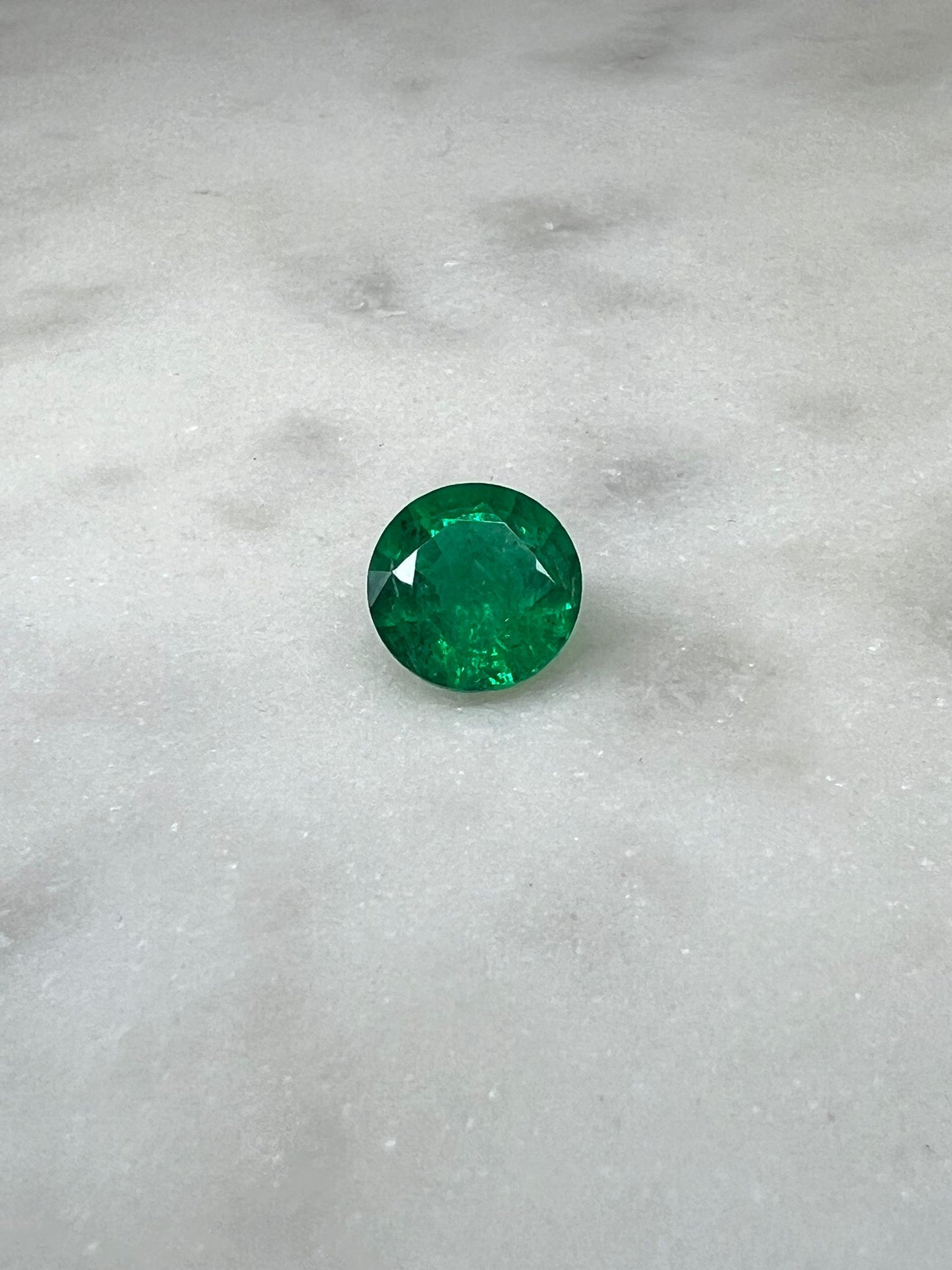 2.38 CARAT ROUND CUT NATURAL VIVID GREEN EMERALD LOOSE GEMSTONE