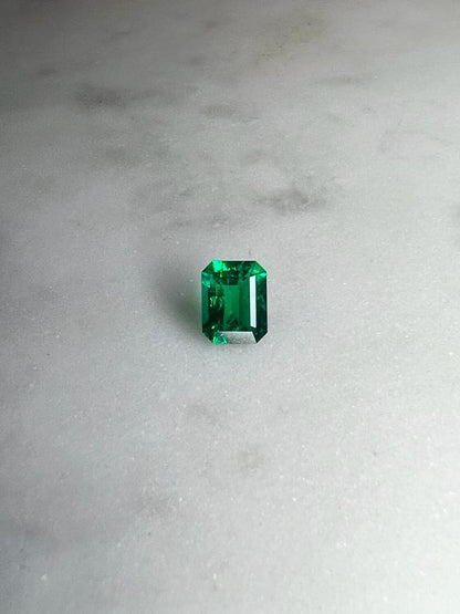 2.45 CARAT EMERALD CUT NATURAL VIVID GREEN EMERALD LOOSE GEMSTONE. 2.45 CT VIVID GREEN ZAMBIA BY MIKE NEKTA NYC