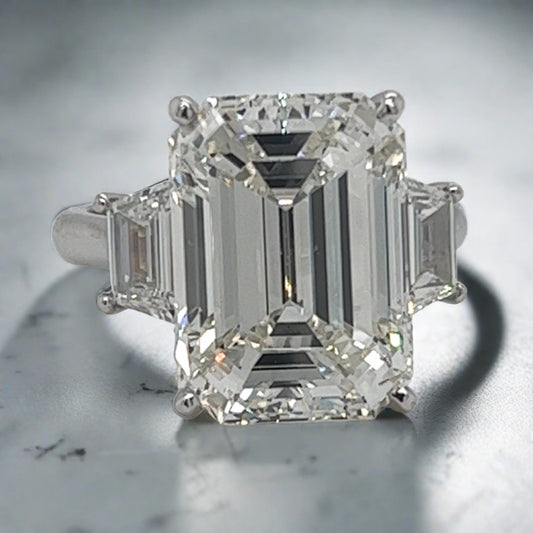 Kassidy 10 Carats Diamond Flanked By Trapezoids Three Stone Ring in White Gold Front View