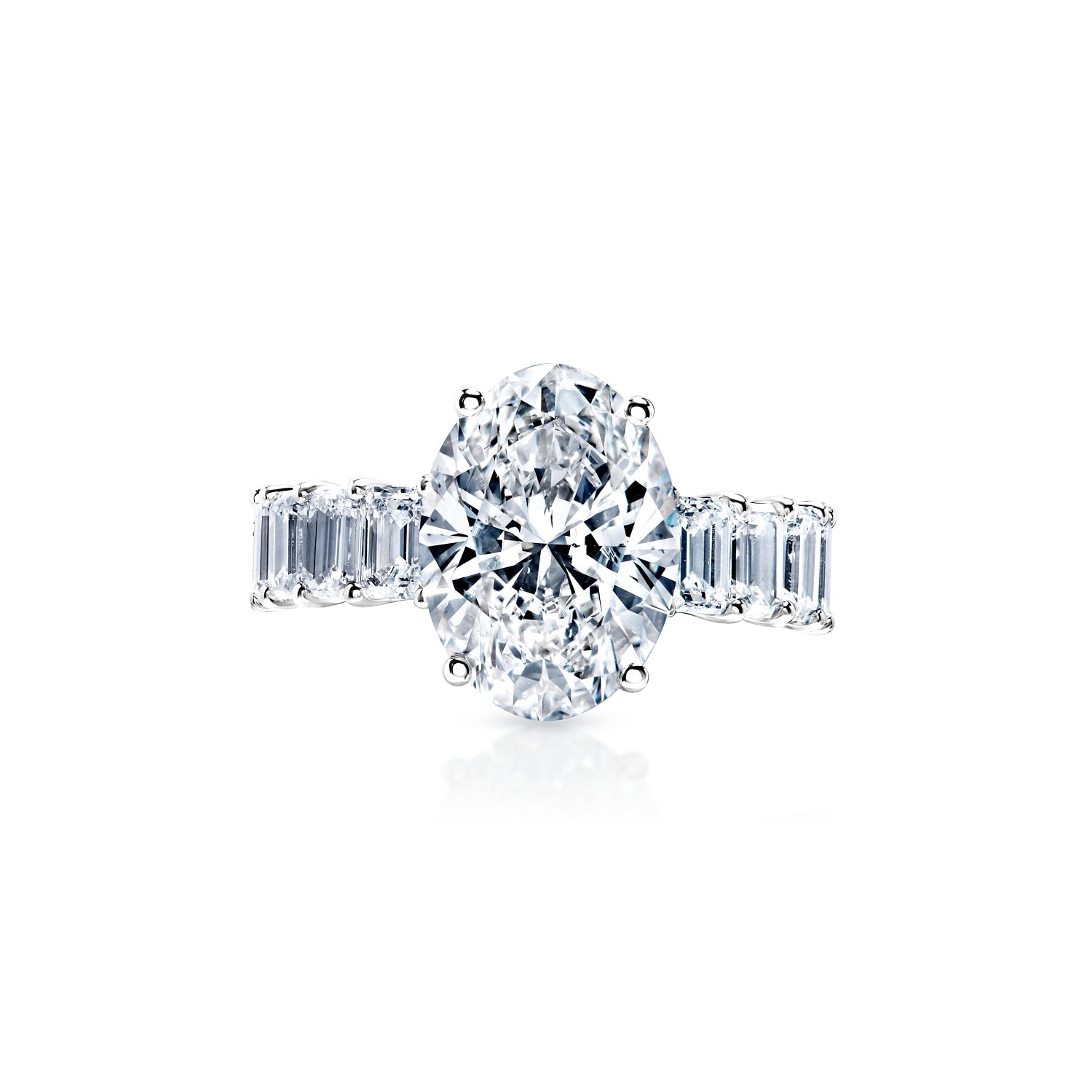 Luana 7 Carat H VS2 Oval Cut Lab-Grown Diamond Engagement Ring Front View