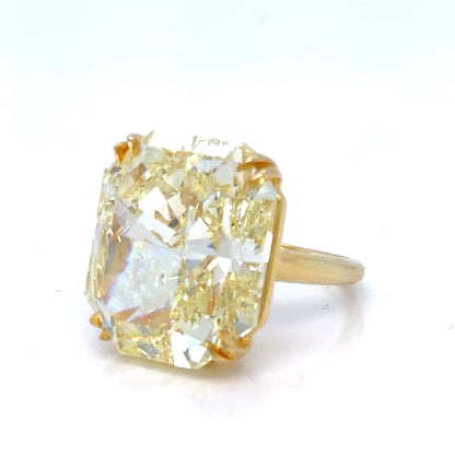 ZAR 32 CARAT FANCY YELLOW INTENSE DIAMOND RING RADIANT CUT VS2 18K GOLD BY MIKE NEKTA