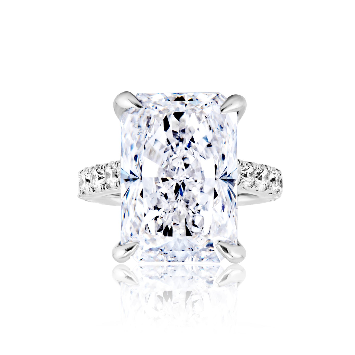 Loraine 19 Carat G VS2 Radiant Cut Lab-Grown Diamond Engagement Ring Front View