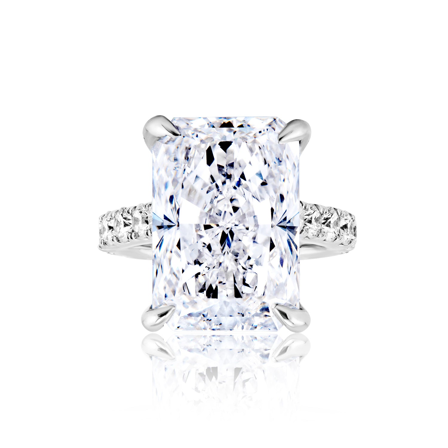 Loraine 19 Carat G VS2 Radiant Cut Lab-Grown Diamond Engagement Ring Front View