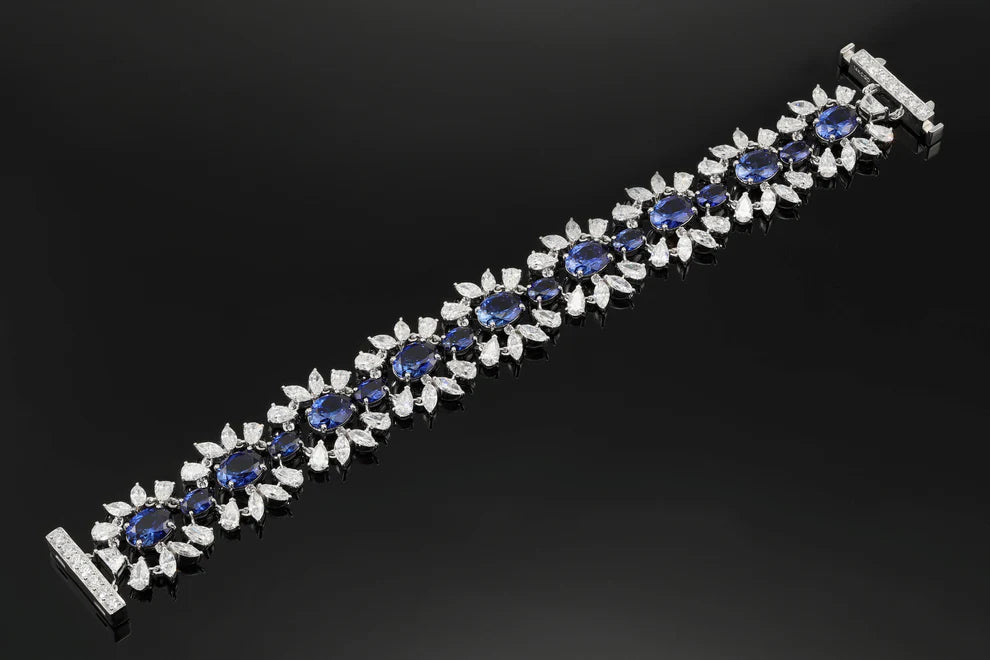 Analia 28.41 Carat Sapphire & Diamond Bracelet Length