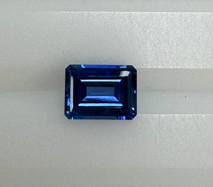 4.65 Carats Natural Blue Sapphire Loose Gemstone