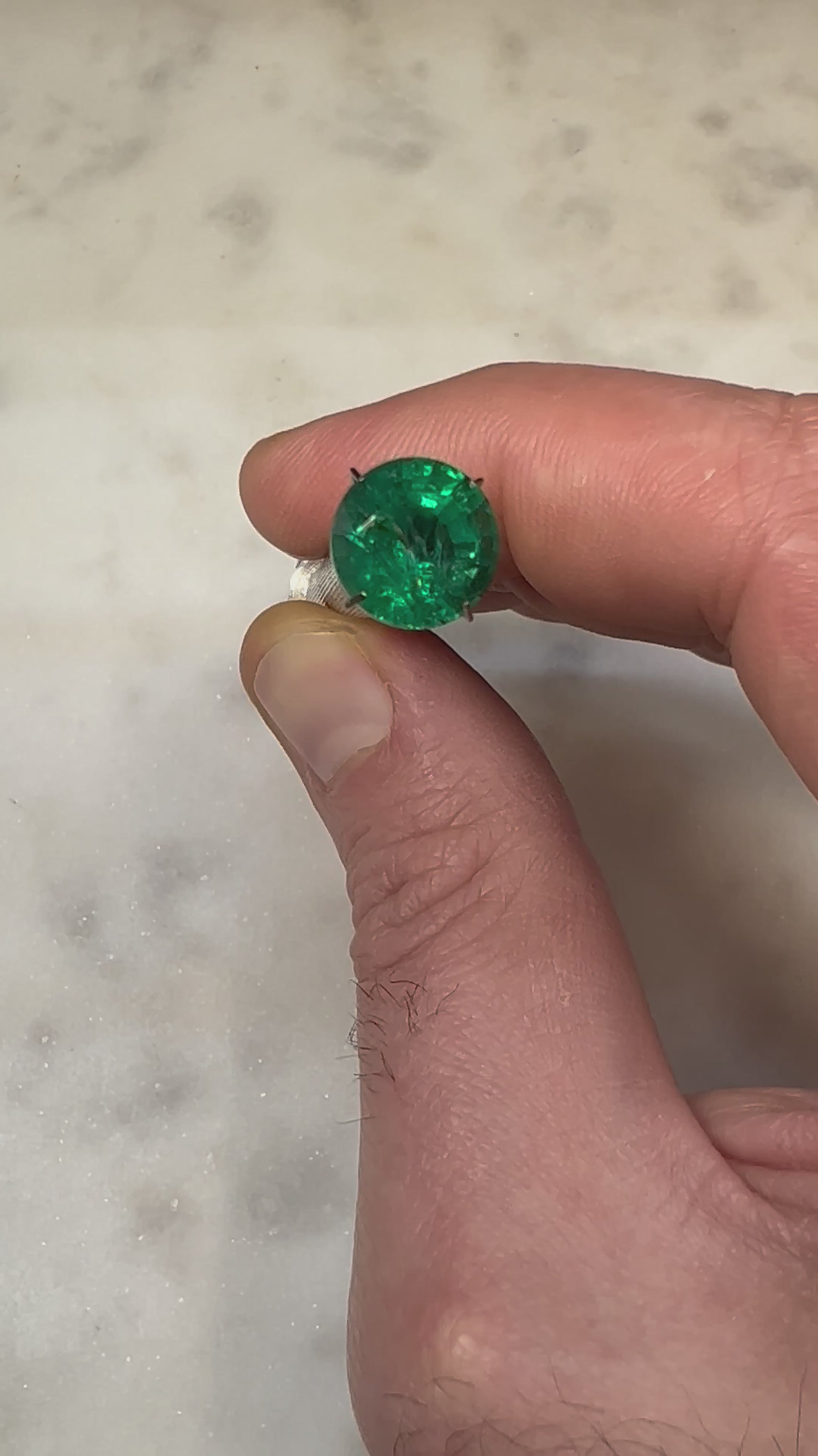 4.89 CARAT ROUND CUT NATURAL VIVID GREEN EMERALD LOOSE GEMSTONE VIDEO