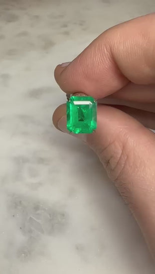 2.27 CARAT EMERALD CUT NATURAL VIVID GREEN EMERALD LOOSE GEMSTONE VIDEO