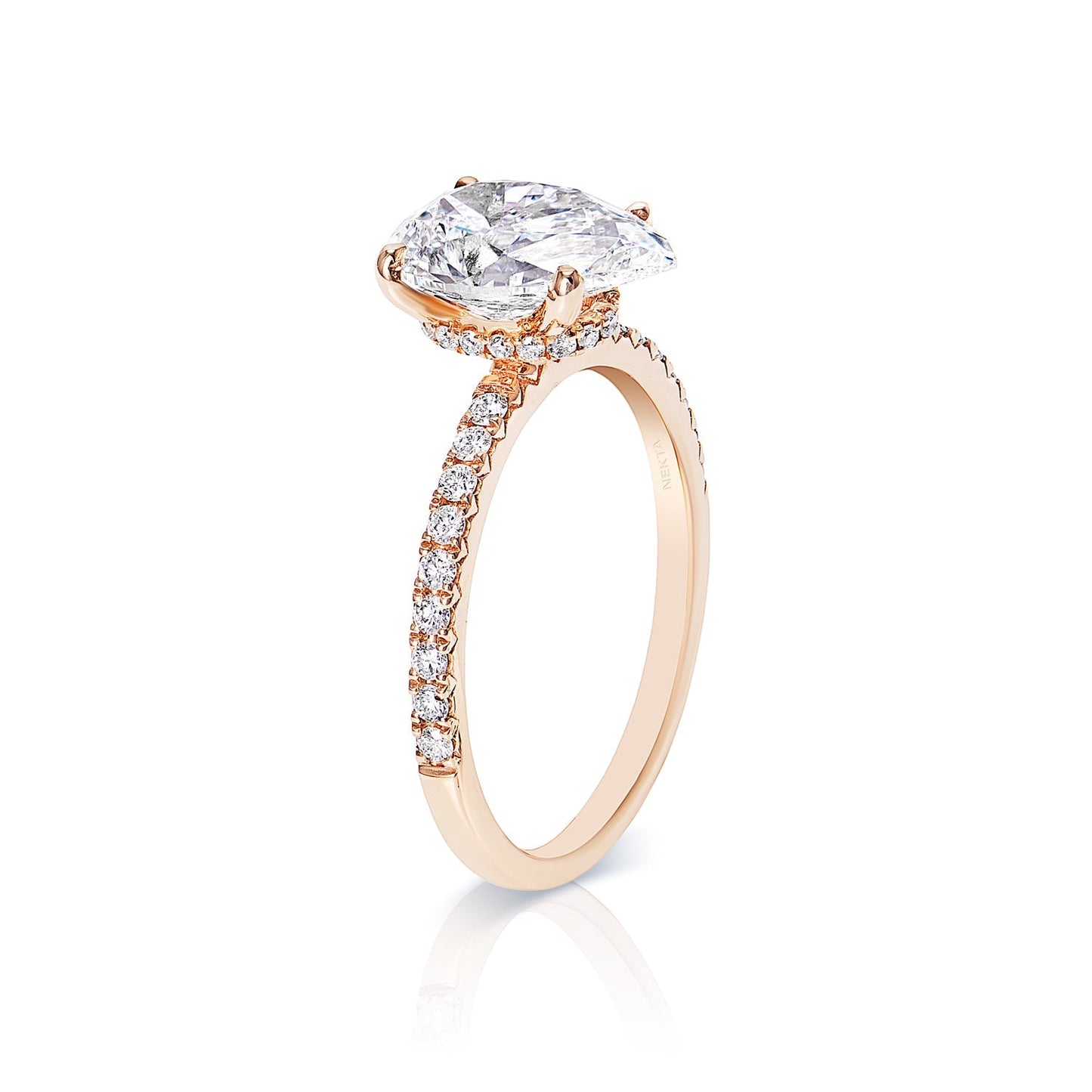 LUZ 2 Carat Pear Shaped Lab Grown Diamond Engagement Ring.18K Rose Gold. IGI Certified