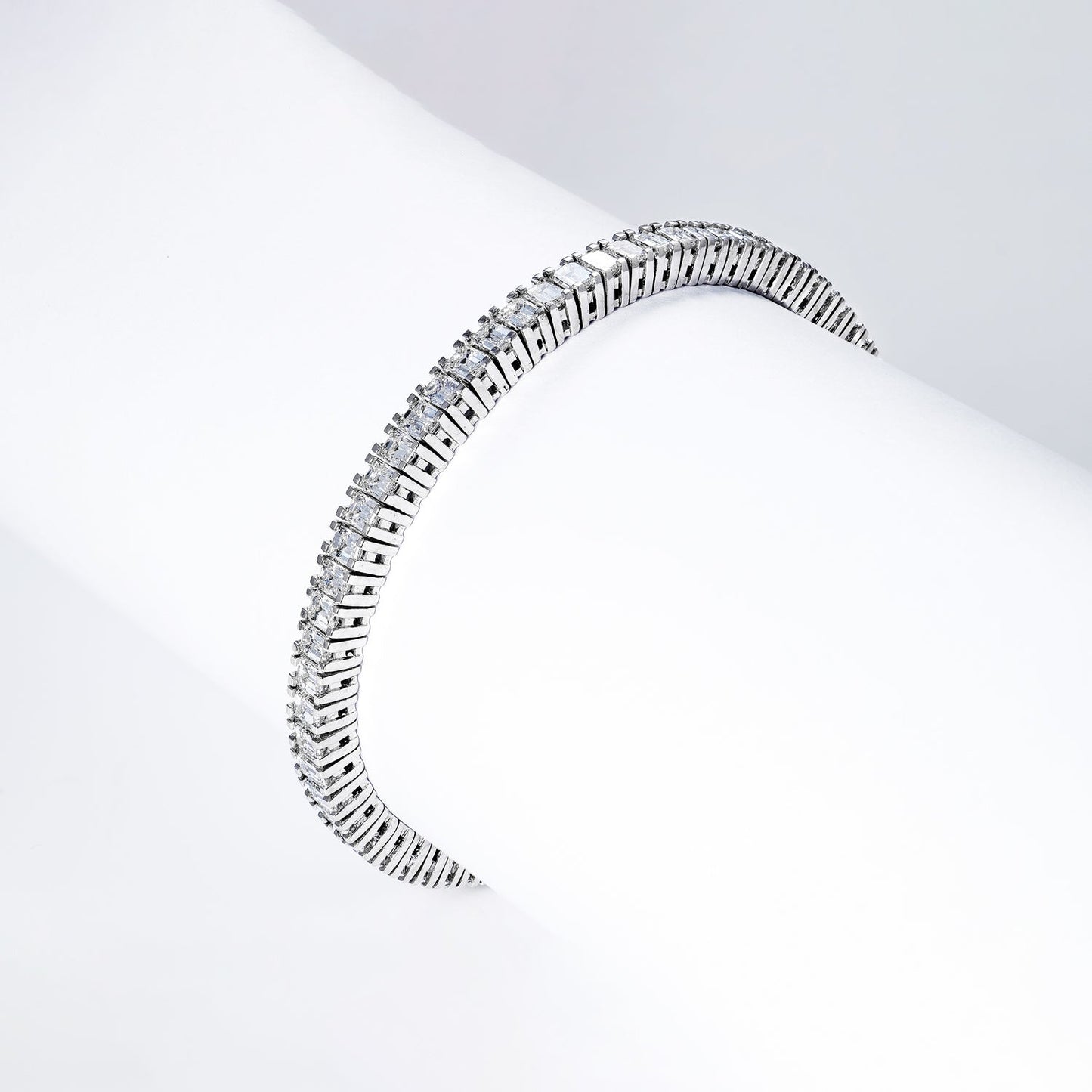 Emersyn 10 Carat Emerald Cut Single Row Diamond Tennis Bracelet in 18 Karat White Gold