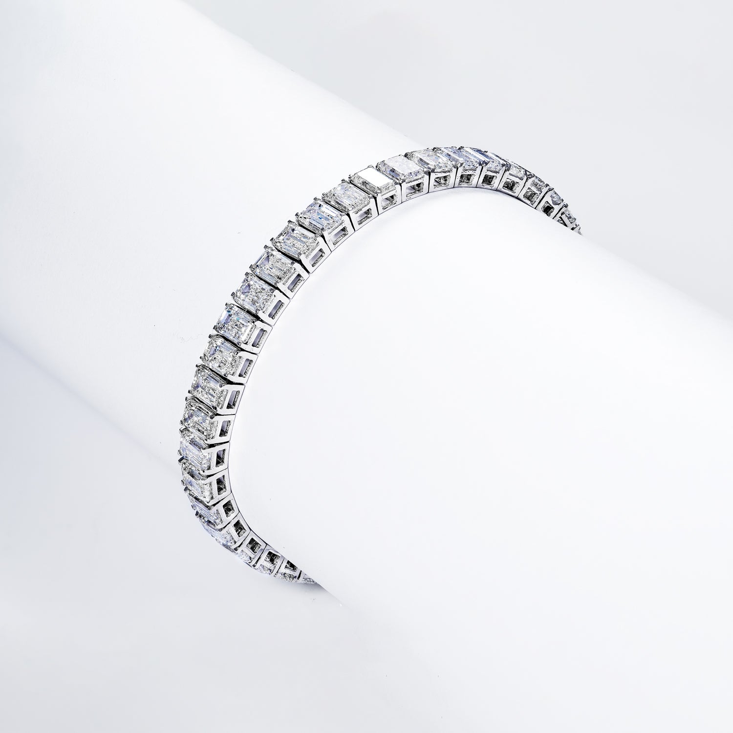 Kallie 24 Carat Emerald Cut Single Row Diamond Tennis Bracelet in 14k White Gold