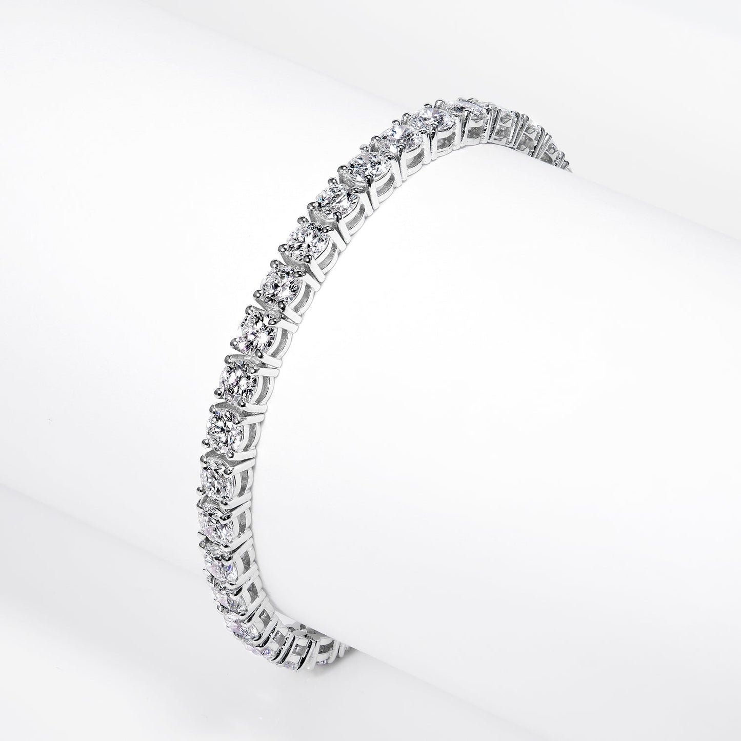 Lyndie 12 Carat Round Brilliant Lab Grown Diamond Tennis Bracelet in 14k White Gold