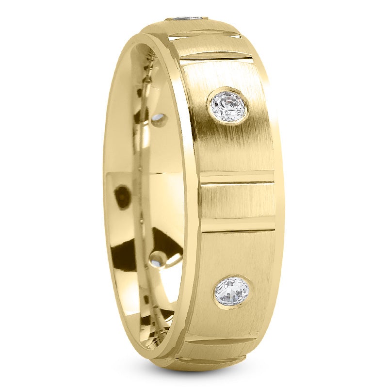 Men's Diamond Wedding Ring Round Cut 7mm in 18K Yellow Gold Side View